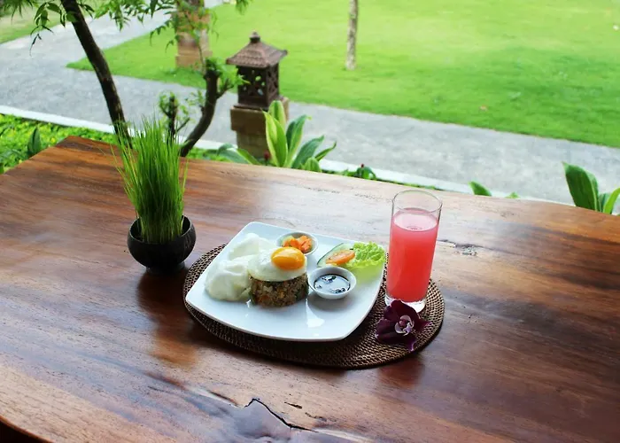 Kartika Dahayu Private Pool Villa