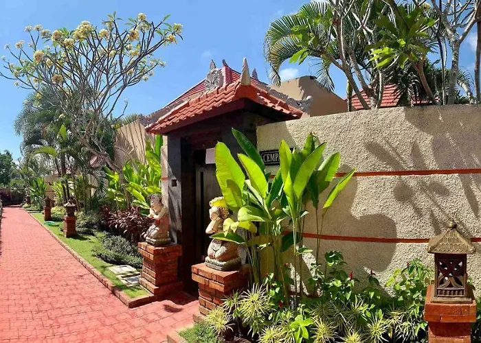 Kartika Dahayu Private Pool Villa *