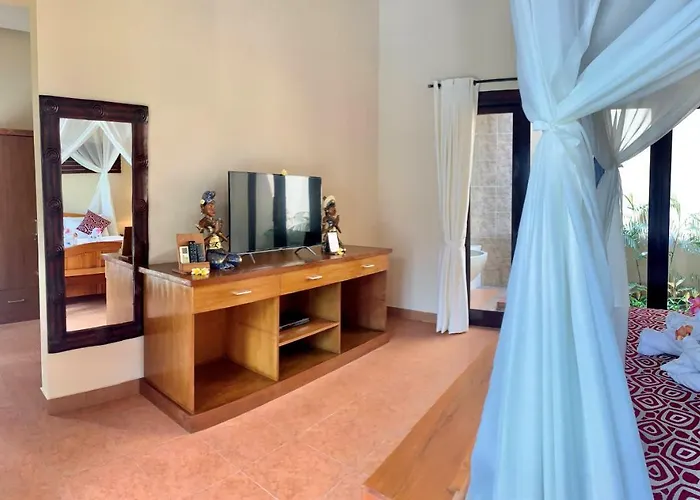 Kartika Dahayu Private Pool Villa